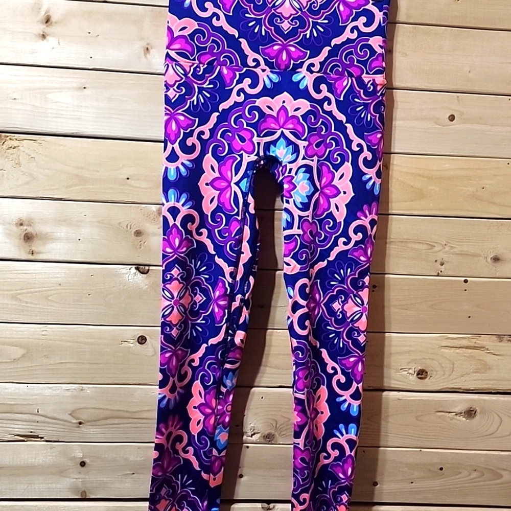 K-deer Leggings in Boho Nouveau Size Small